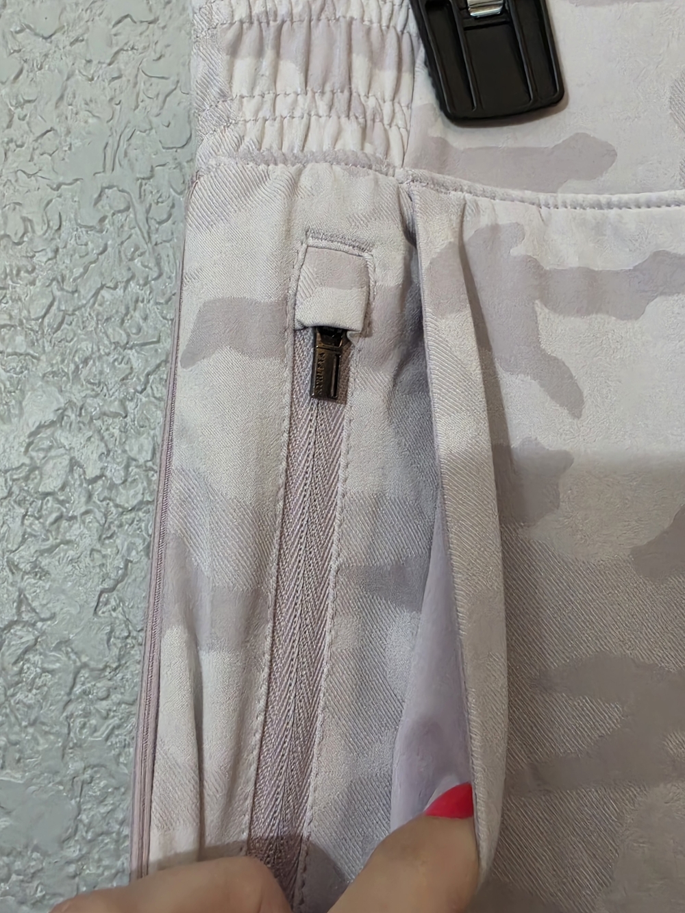 Athleta Brooklyn Lined Camo Joggers Pastel Lavender Womens 12T Camo Print - Picture 7 of 12